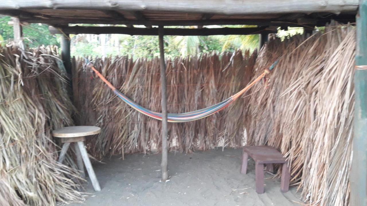 Hostal Pachamama Isla de Canas Exterior photo